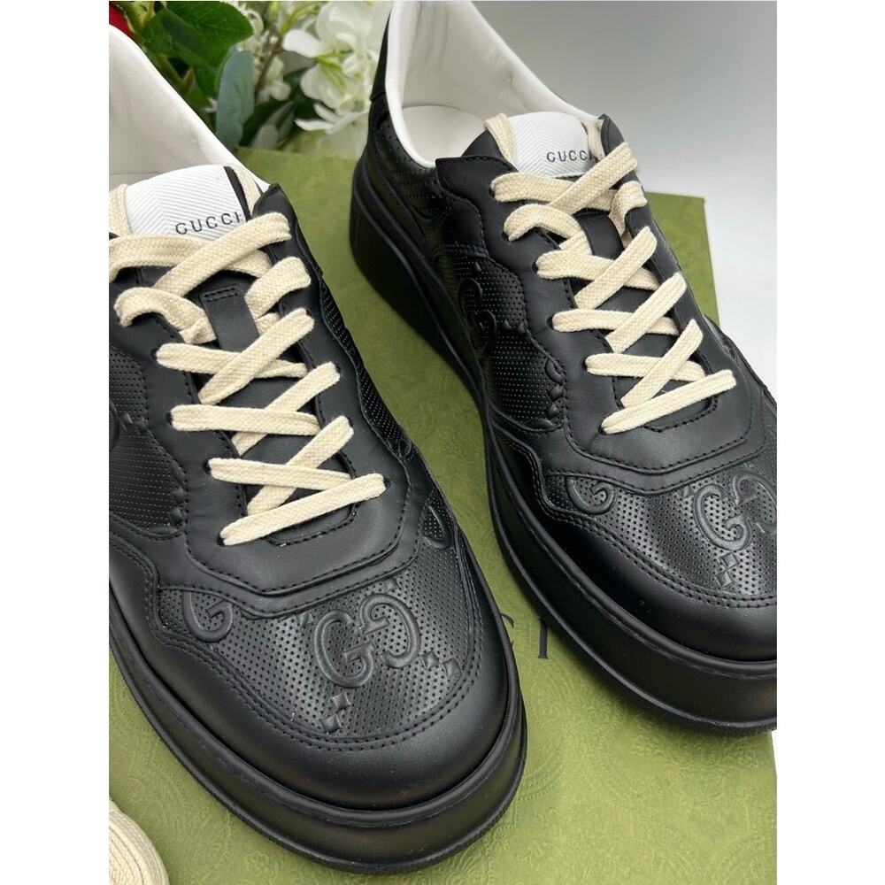 Men's Gucci GG embossed Leather sneakers size 9.5 fits 10 US made in Italy - Picture 4 of 12